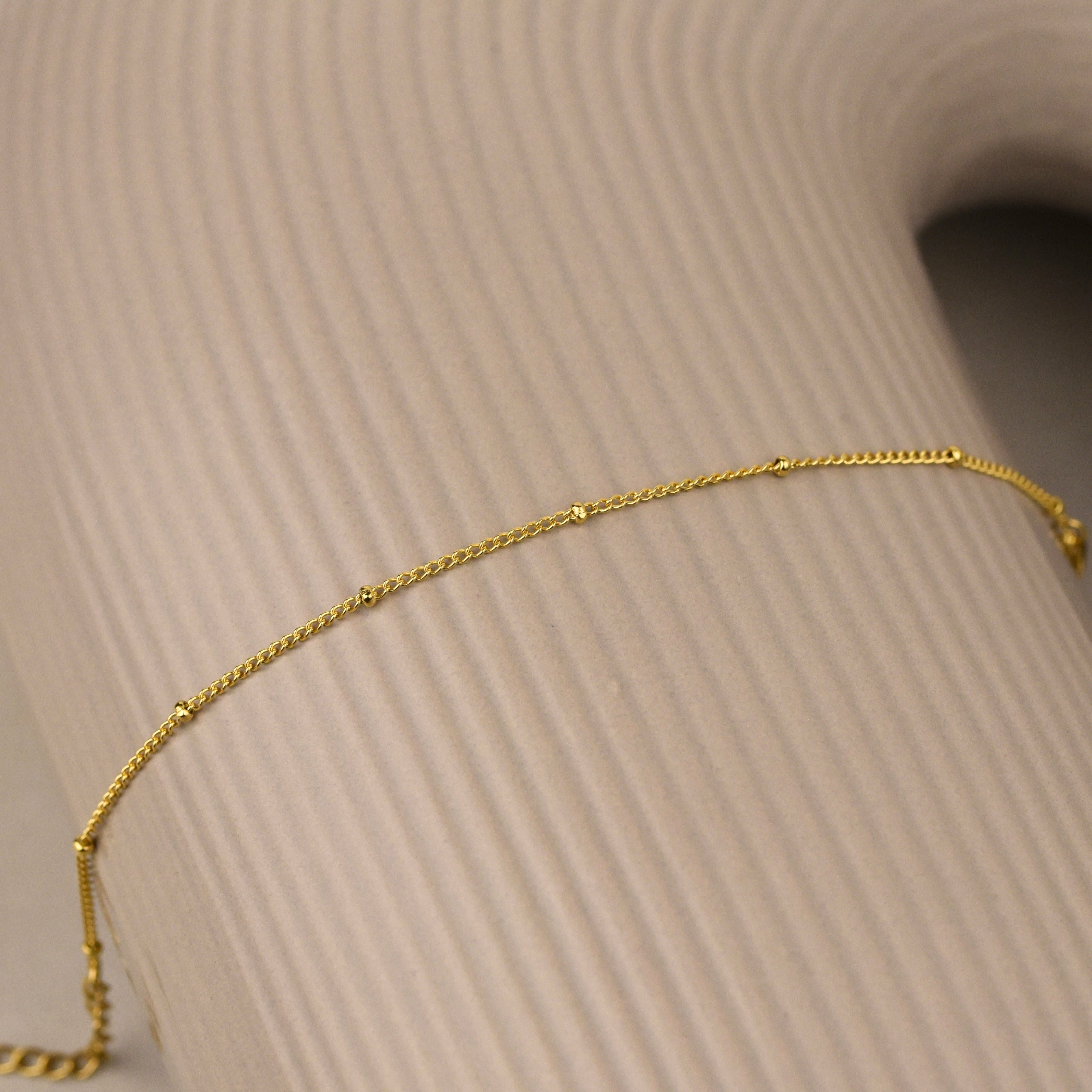Satellite Armband
